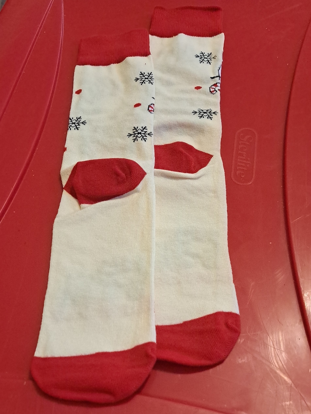 Hello Kitty Christmas Crew Socks 5 Pair Holiday Set OS - Picture 8 of 12
